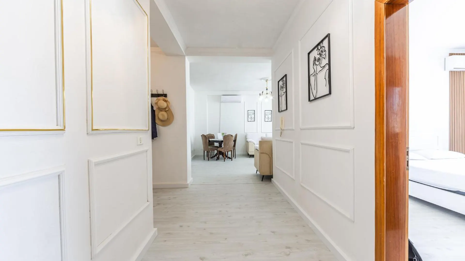 Central Coziness By Ps Durrës Apartment